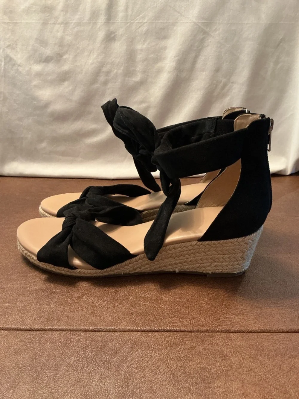 Sz 11 Women’s Sandals Espadrille Suede Upper Memory Foam Black Euro-Summer Shoe
